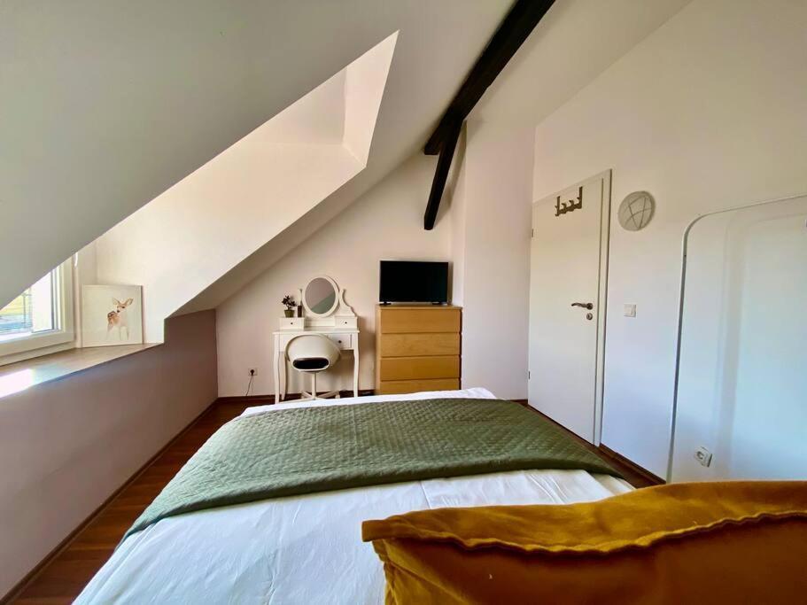 קובלנץ 12: Privatzimmer Fuer Reisende Durch Koblenz מראה חיצוני תמונה