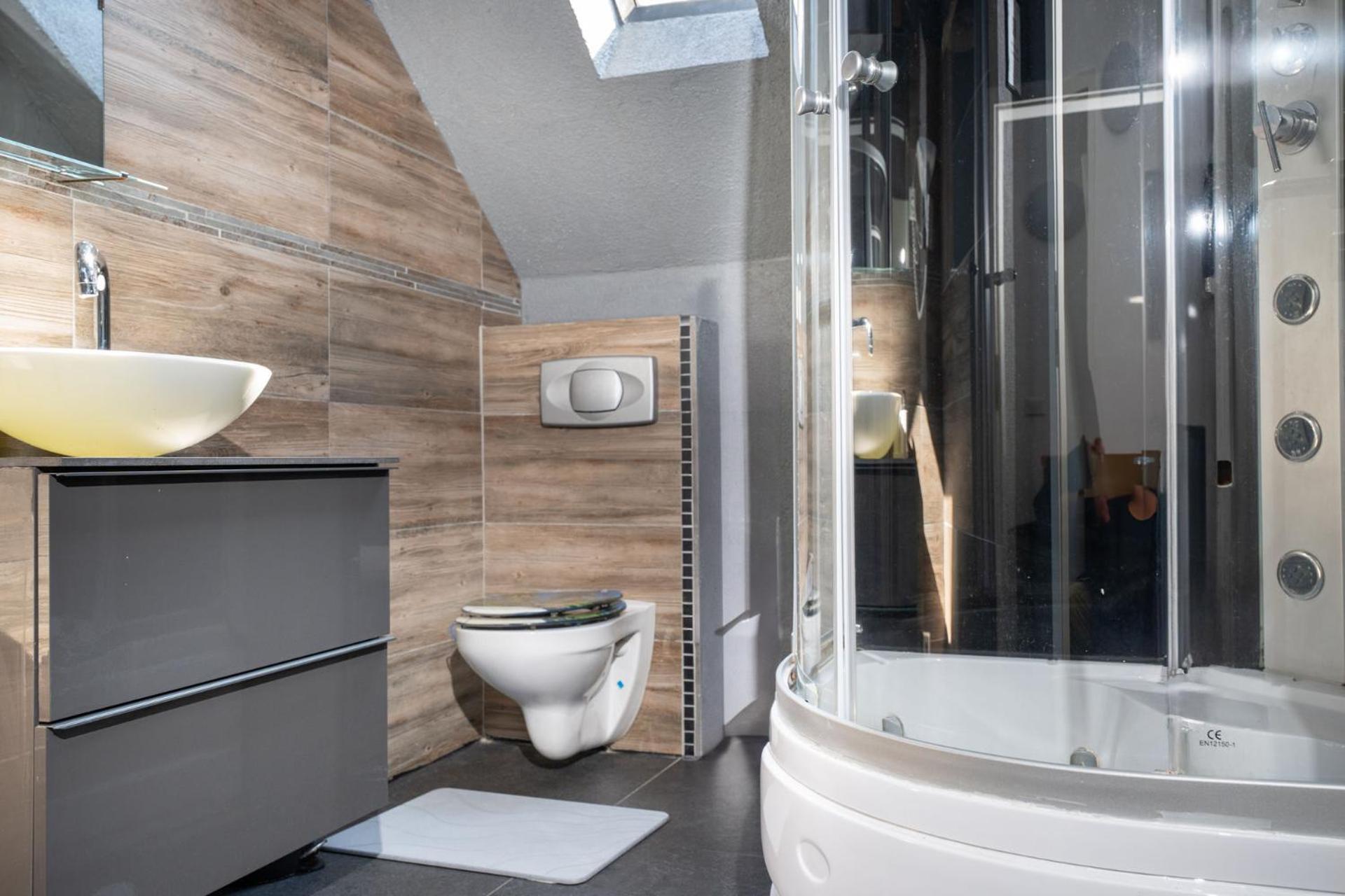 קובלנץ 12: Privatzimmer Fuer Reisende Durch Koblenz מראה חיצוני תמונה